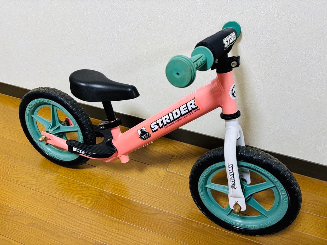 STRIDER × XLARGE 限定　ストライダー