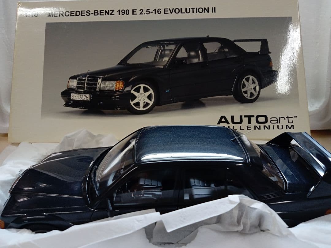 オートアート 1/18 メルセデスベンツ 190E 2.5-16 EVO Ⅱ 黒