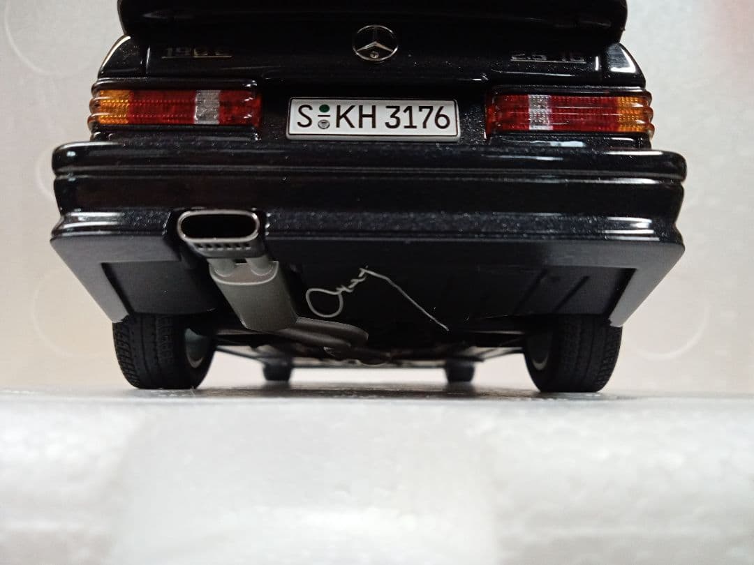 オートアート 1/18 メルセデスベンツ 190E 2.5-16 EVO Ⅱ 黒