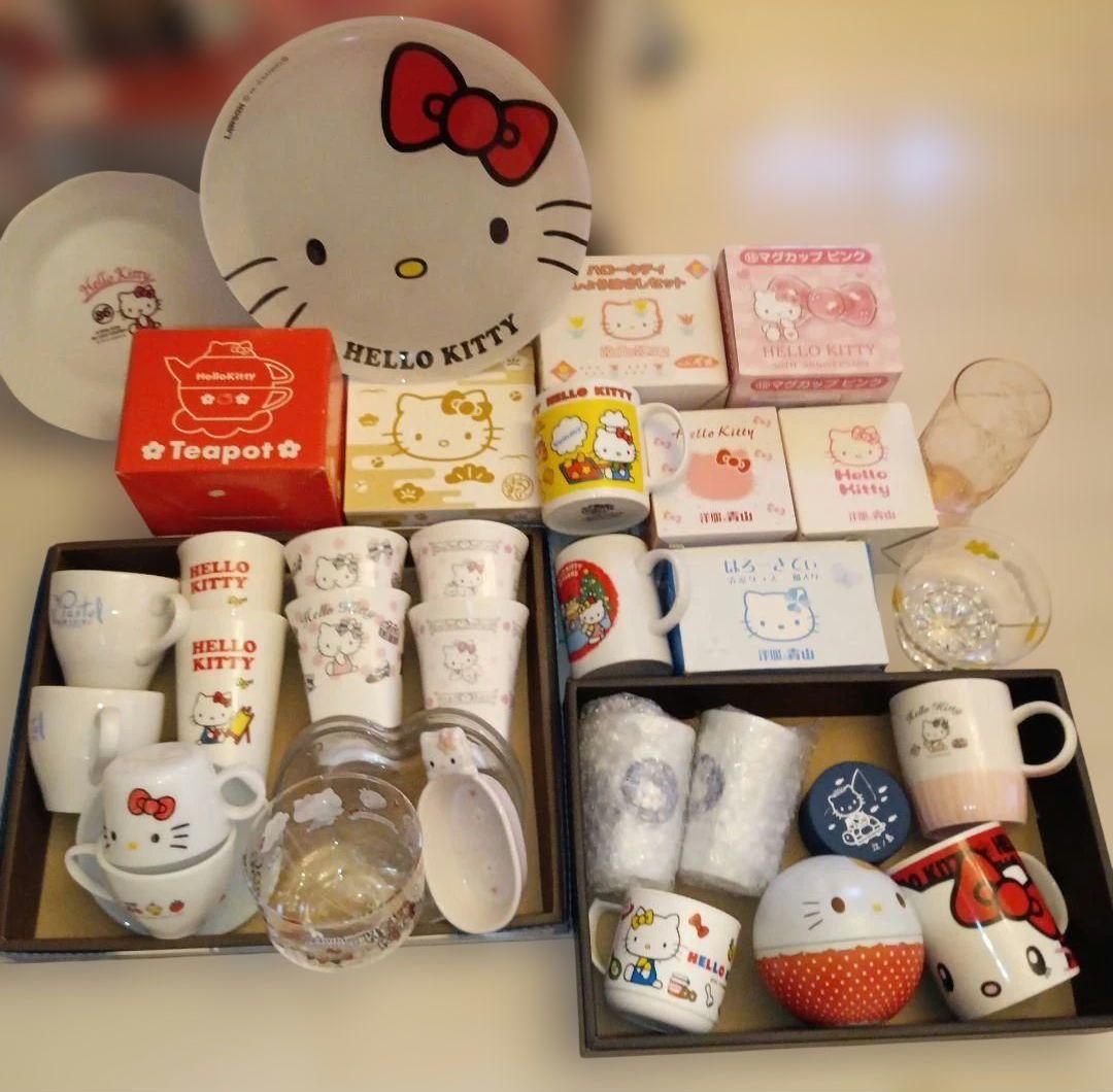 HELLO KITTY マグカップ・食器セット35品まとめ売り