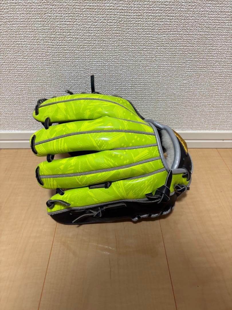 【限定】ミズノプロ軟式グローブ 黒/黄緑