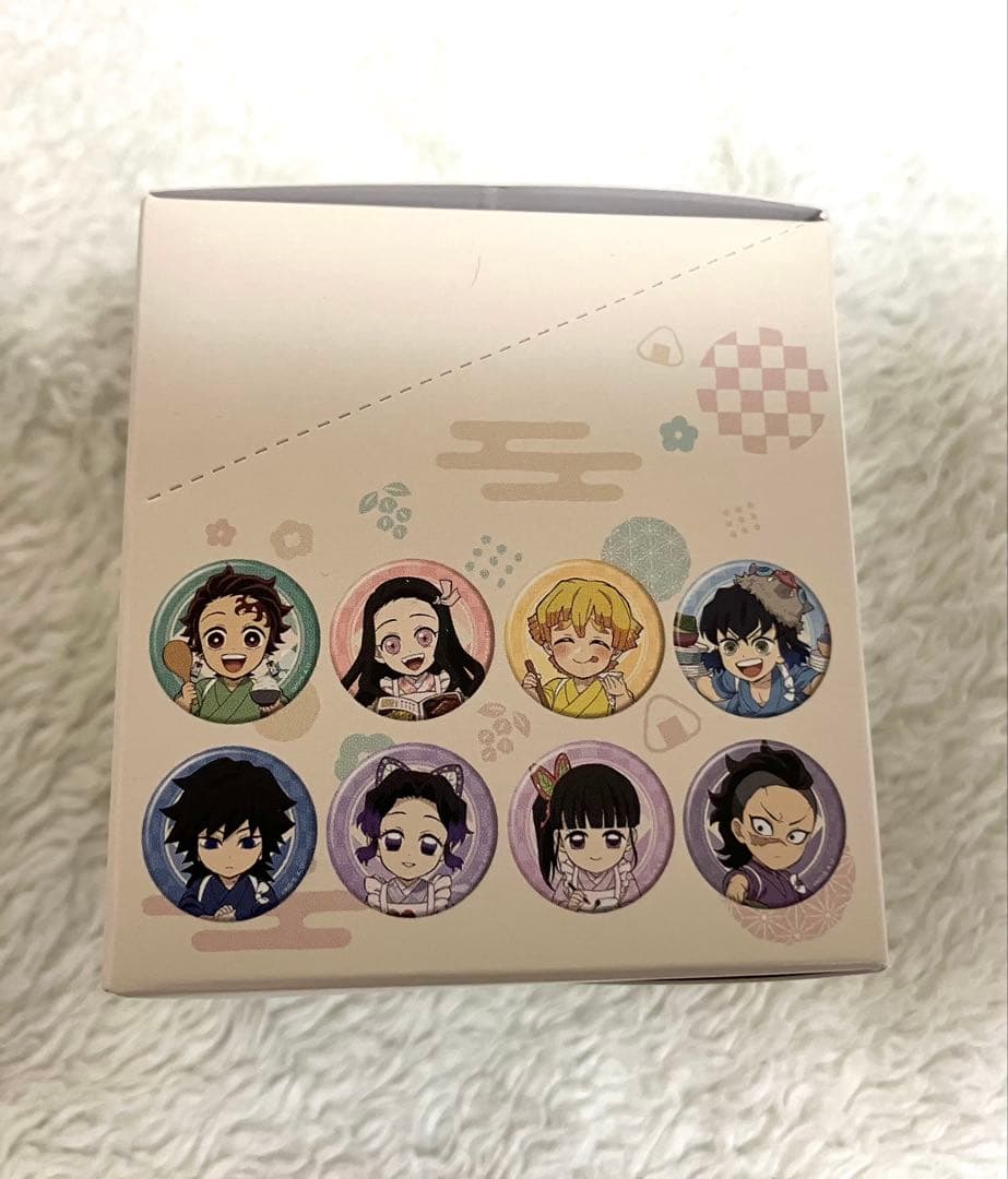 【きめつ食堂】ランダム缶バッジ全8種　鬼滅の刃