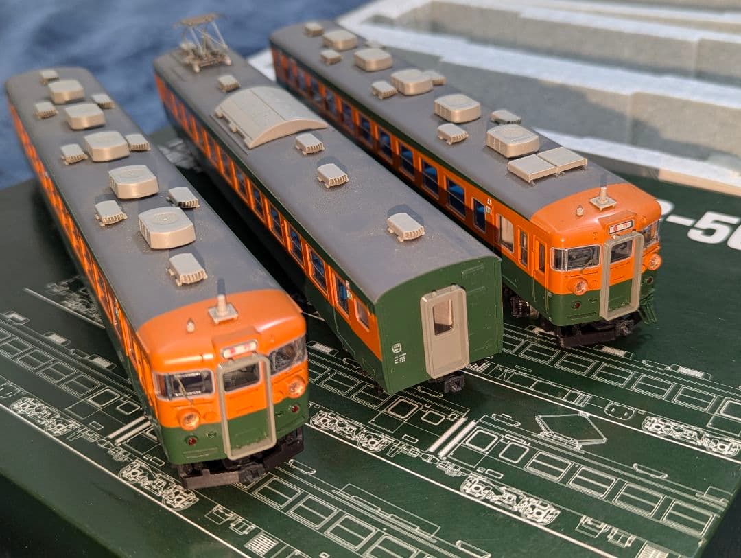 KATO　１６５系 急行形電車 ３両セット　【3-505】　HOゲージ　M付