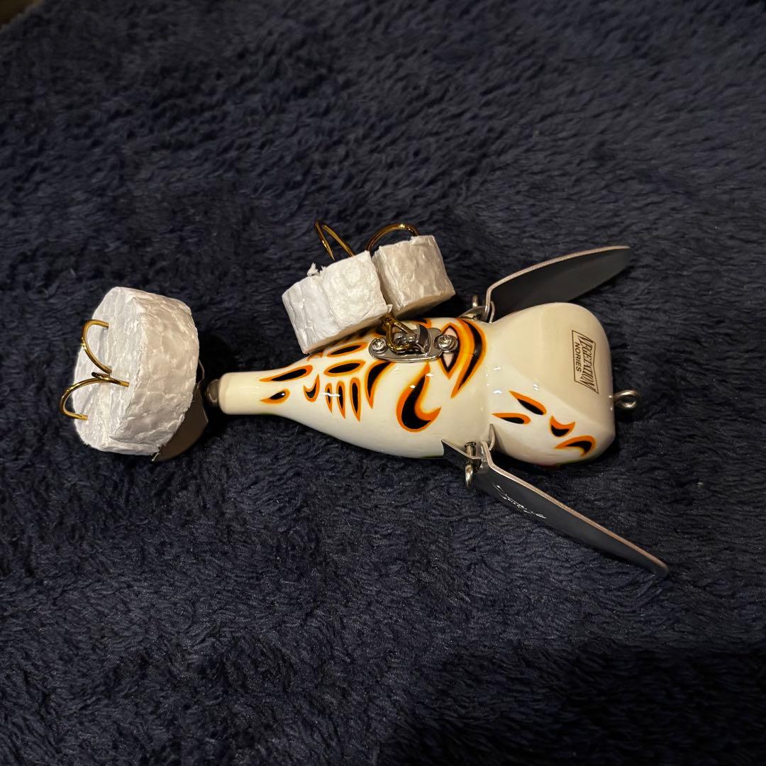 ウォッシャークローラー ノリーズ　ベーシックホワイト