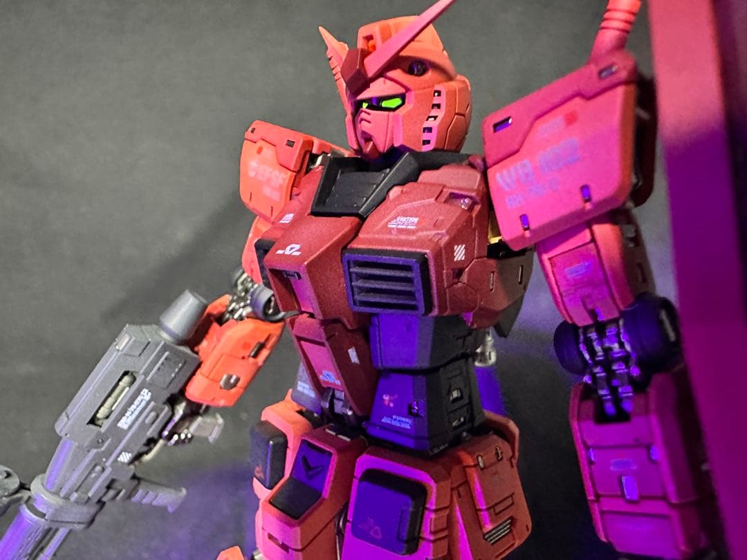 RG ガンダム　ver2.0 シャア専用カラー　期間限定値引き