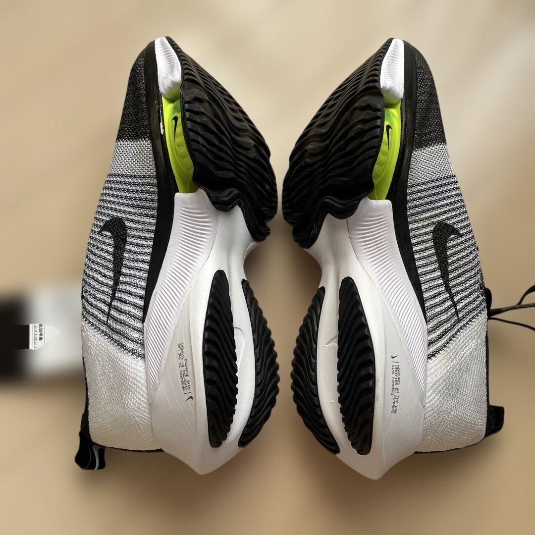 Nike AIR ZOOM TEMPO NEXT % 27.0 新品未使用！