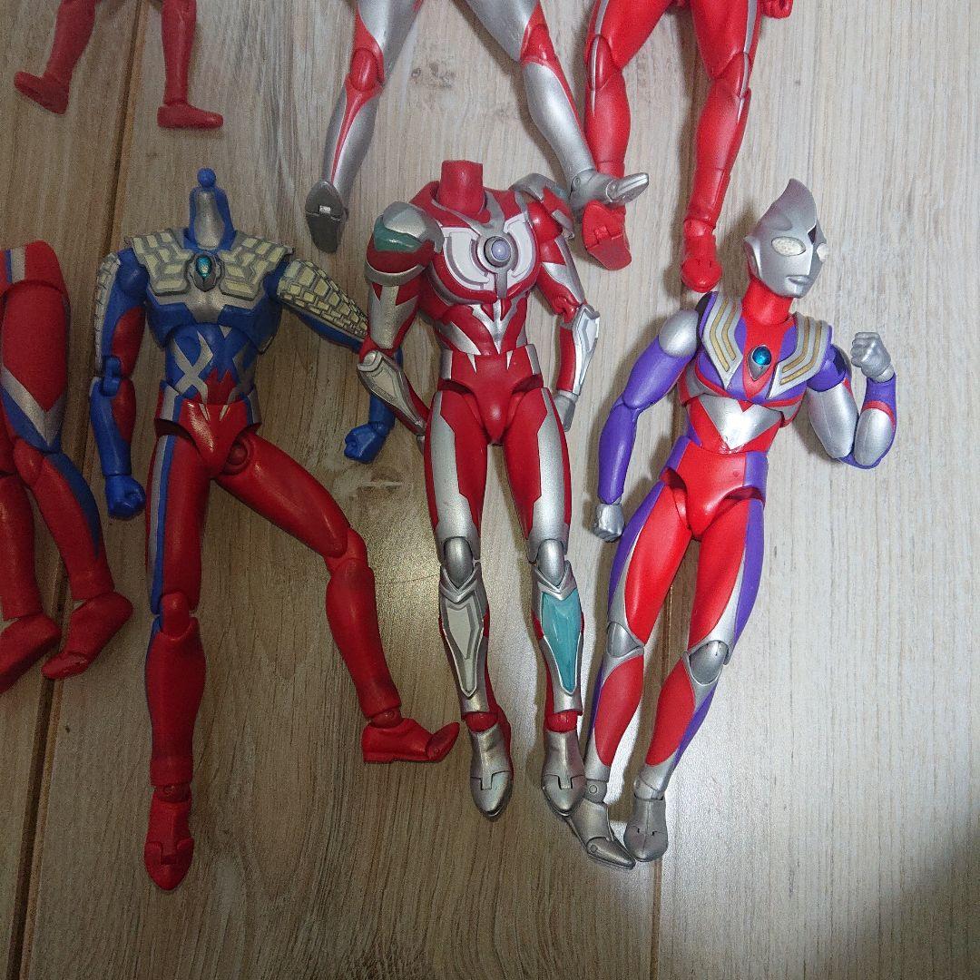 可動式ウルトラマン フィギュア セット