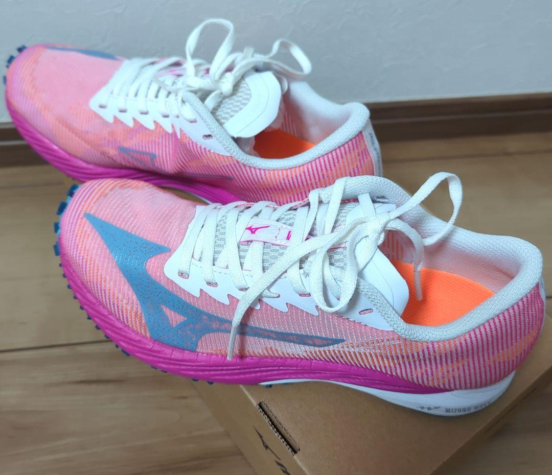 【美品】Mizunoウェーブデュエル3 ランニングシューズ ピンク 23.5cm