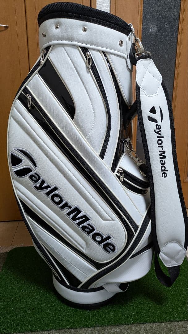 超美品 TaylorMade テーラーメイド キャディバッグ ホワイト