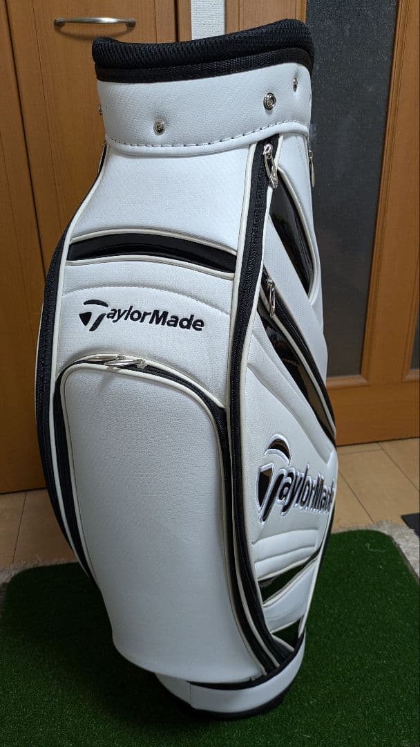 超美品 TaylorMade テーラーメイド キャディバッグ ホワイト