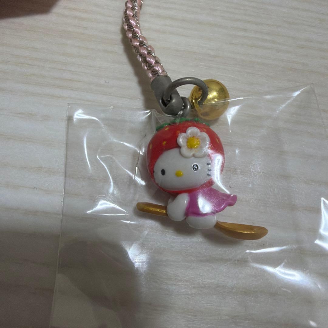【レア】ご当地キティ 根付け 栃木限定 いちごバージョン 金スプーン ストラップ