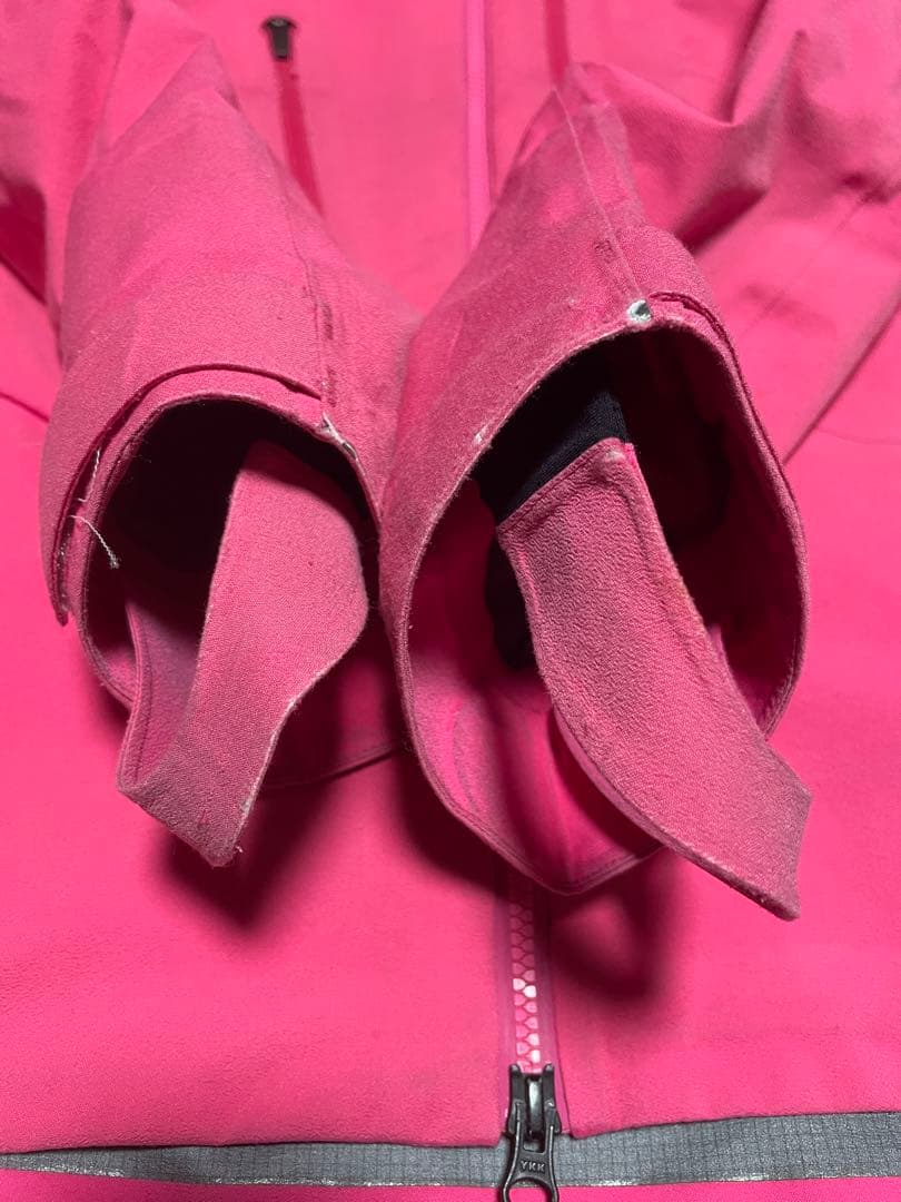 BURTON AK457 JKT ピンク