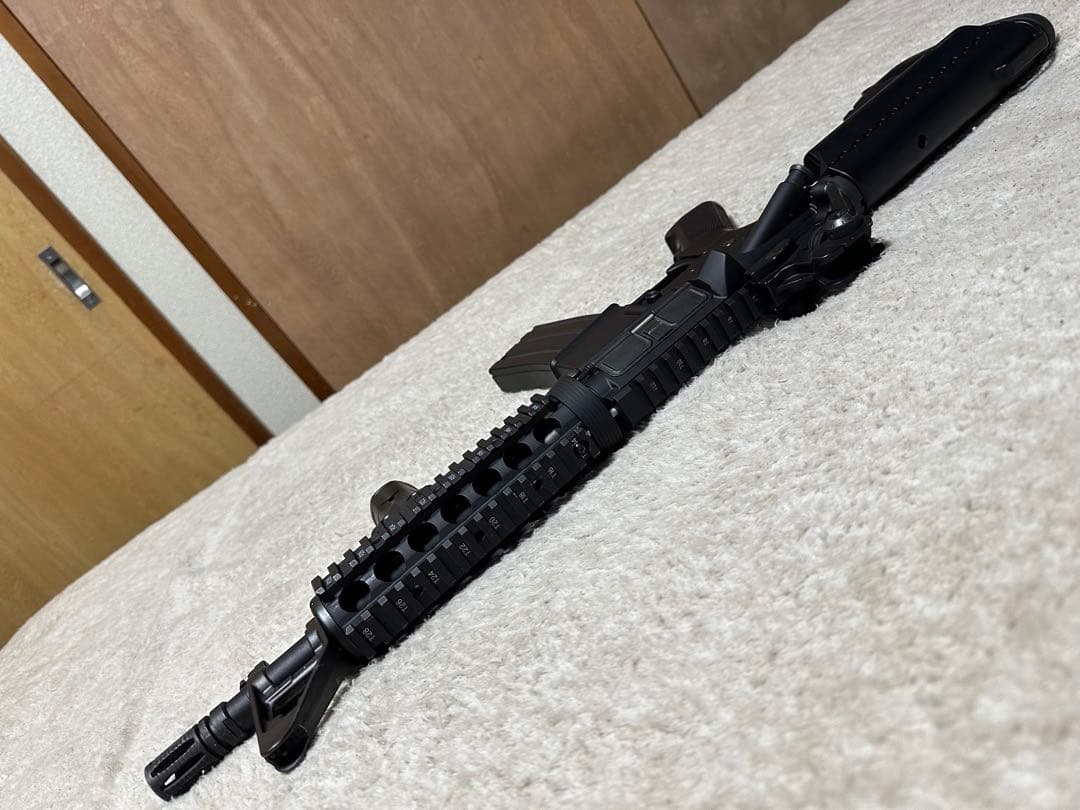 東京マルイ 次世代電動ガン M4A1 CQB-R