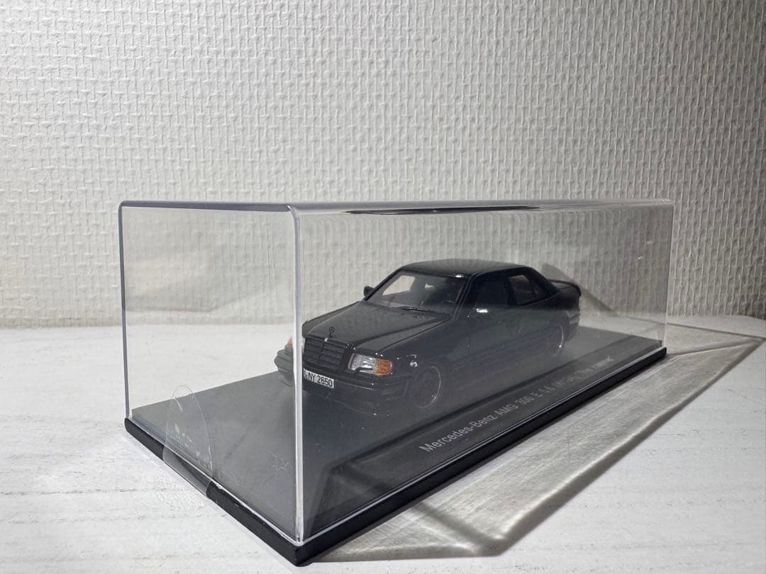 ミニカー Mercedes-BenzAMG300E6.0 'The Hammer'1/43