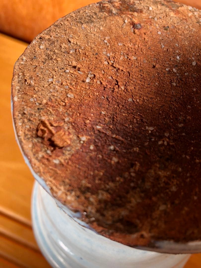 青白色の突起デザイン花瓶 骨董、古美術