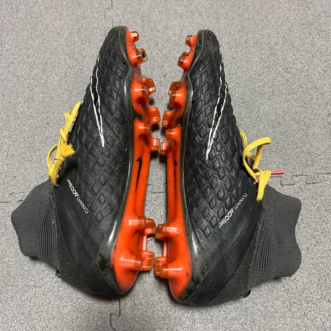 Nike サッカーシューズ ブラック/オレンジ