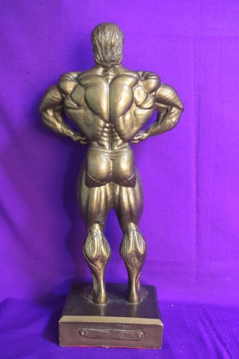 ボディビルダー像（ニールスアンデルセン社製）★難有り（首にひび割れ有り）特価