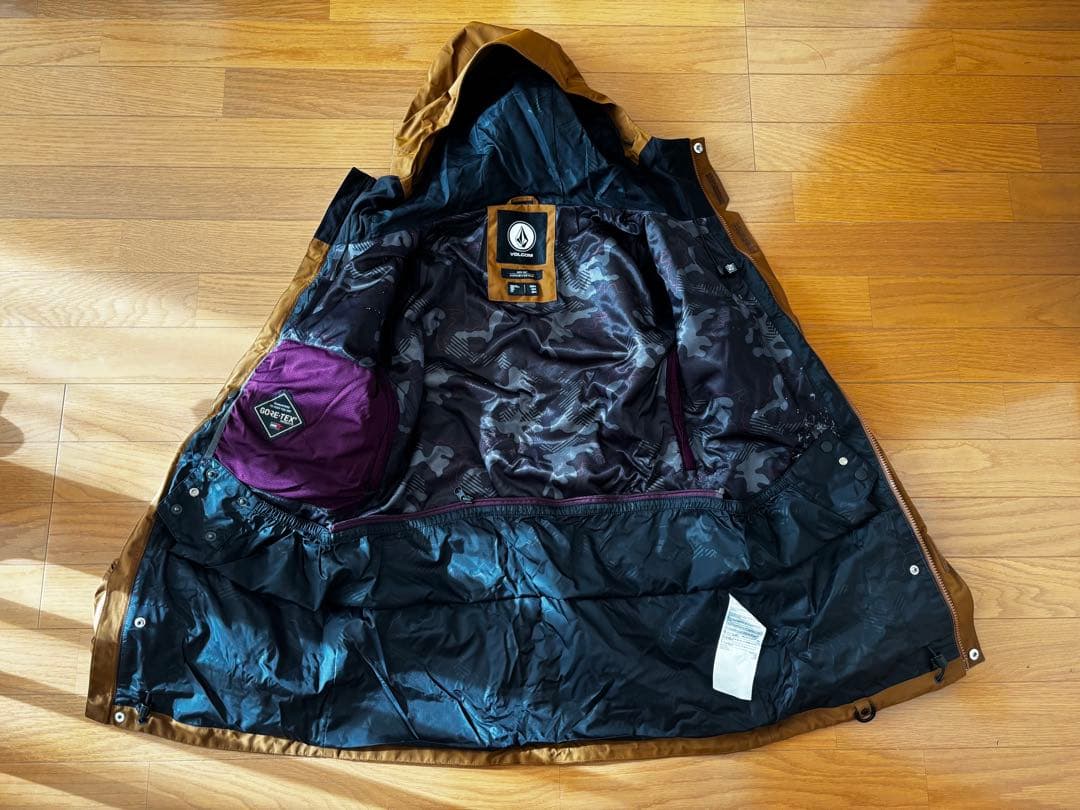 VOLCOM ゴアテックス スノーボードウェア
