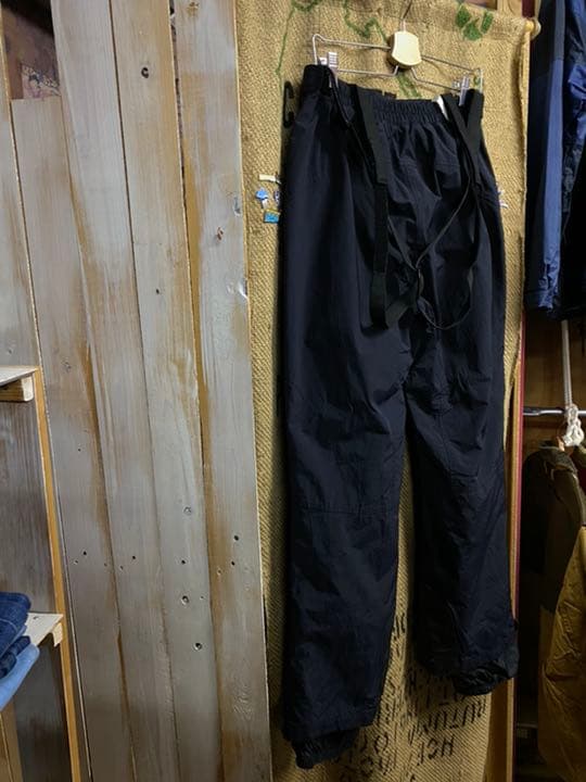 【美品】ノースフェイス  ナイロンパンツ ボード スキーウェア Lサイズ 黒