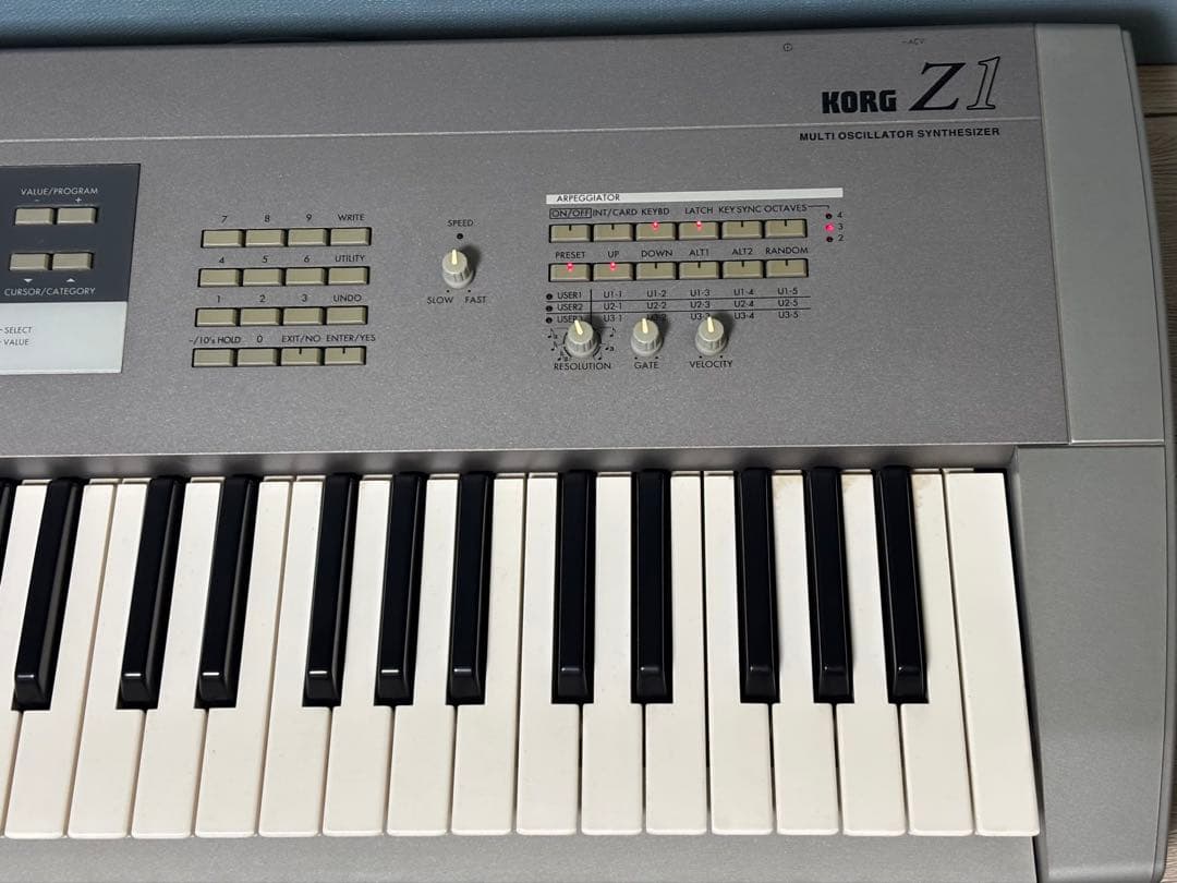 【動作良好】KORG Z1 シンセサイザー 物理モデリング MOSS音源