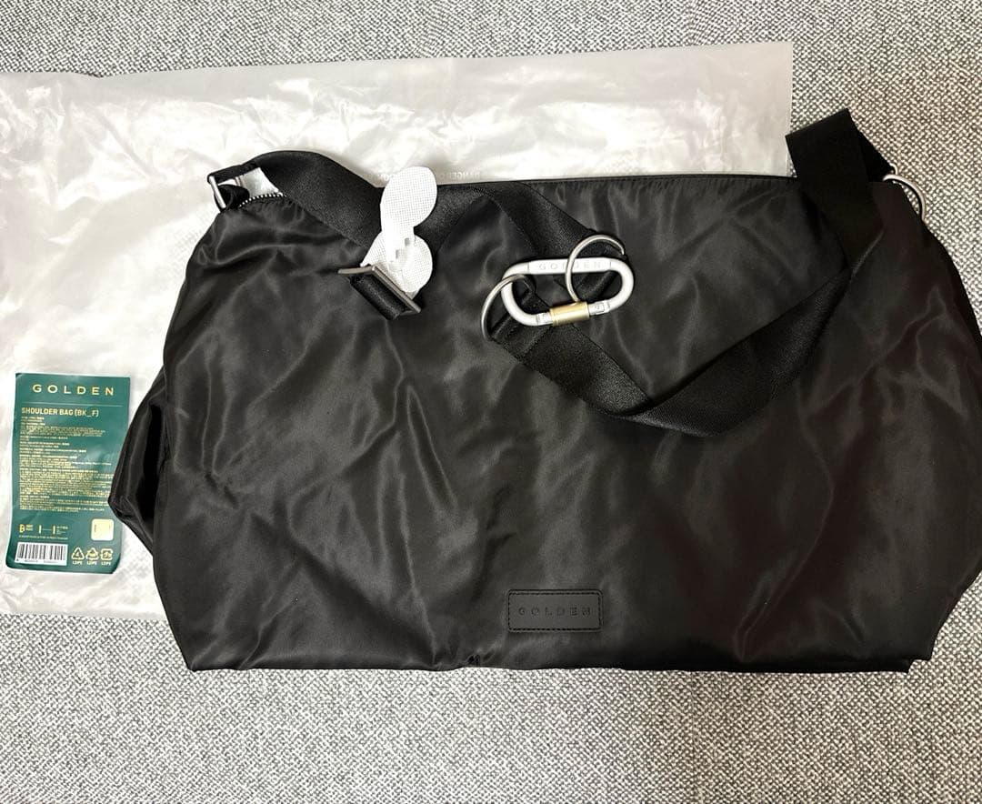 値下げ！未使用！BTSジョングク ゴールデン　ショルダーバッグ