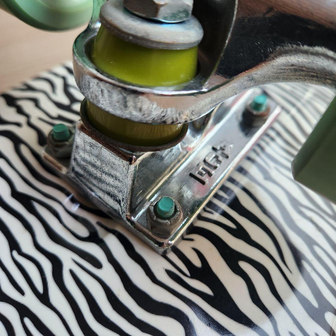 Diamond Supply Co. レトロクルーザー　スケートボード　ゼブラ柄