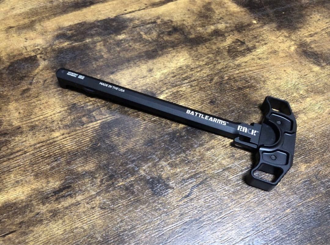 実物 battlearms チャージングハンドル
