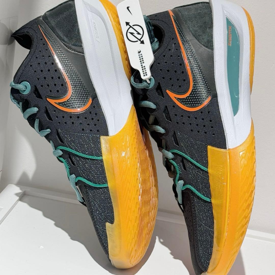 シューズ(男性用) NIKE GT CUT 3 g.t.cut3