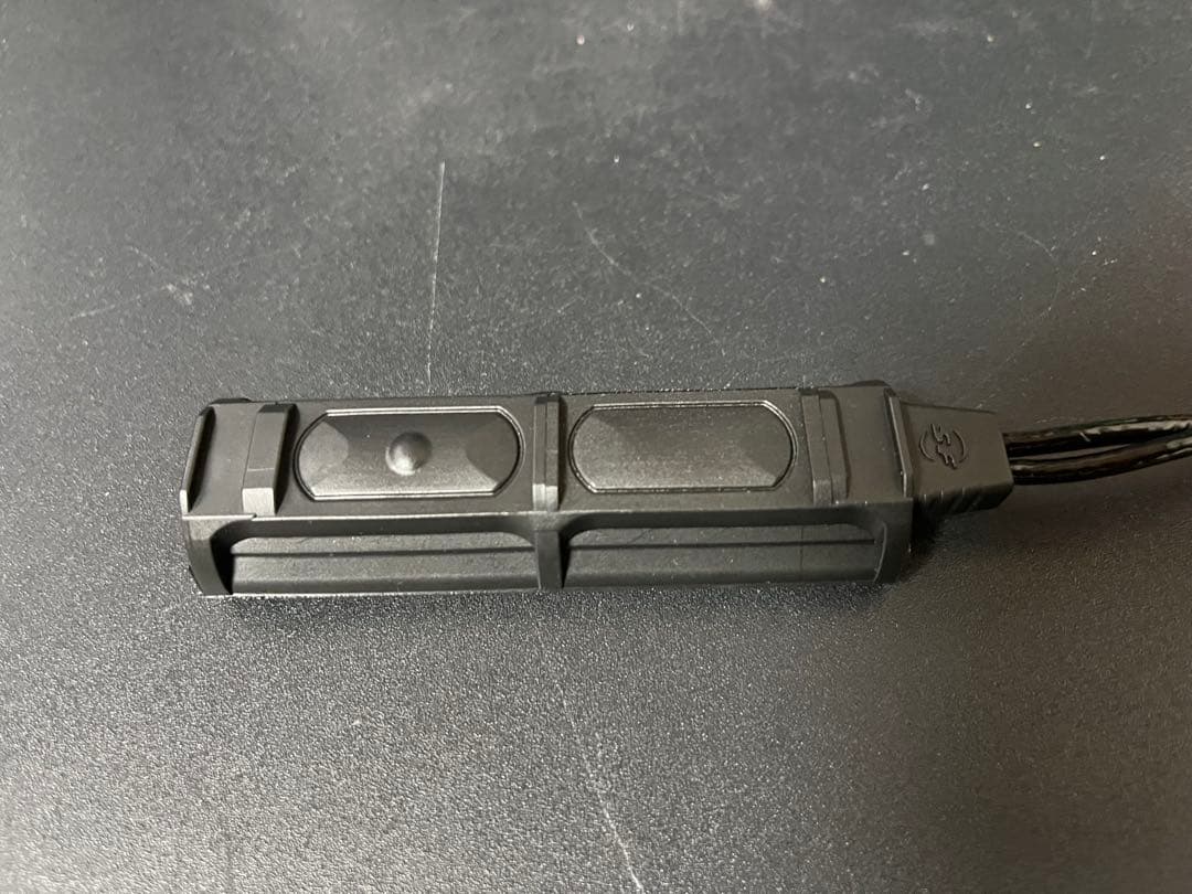 実物SUREFIRE SR07-D-IT WEAPONLIGHT SWITCH