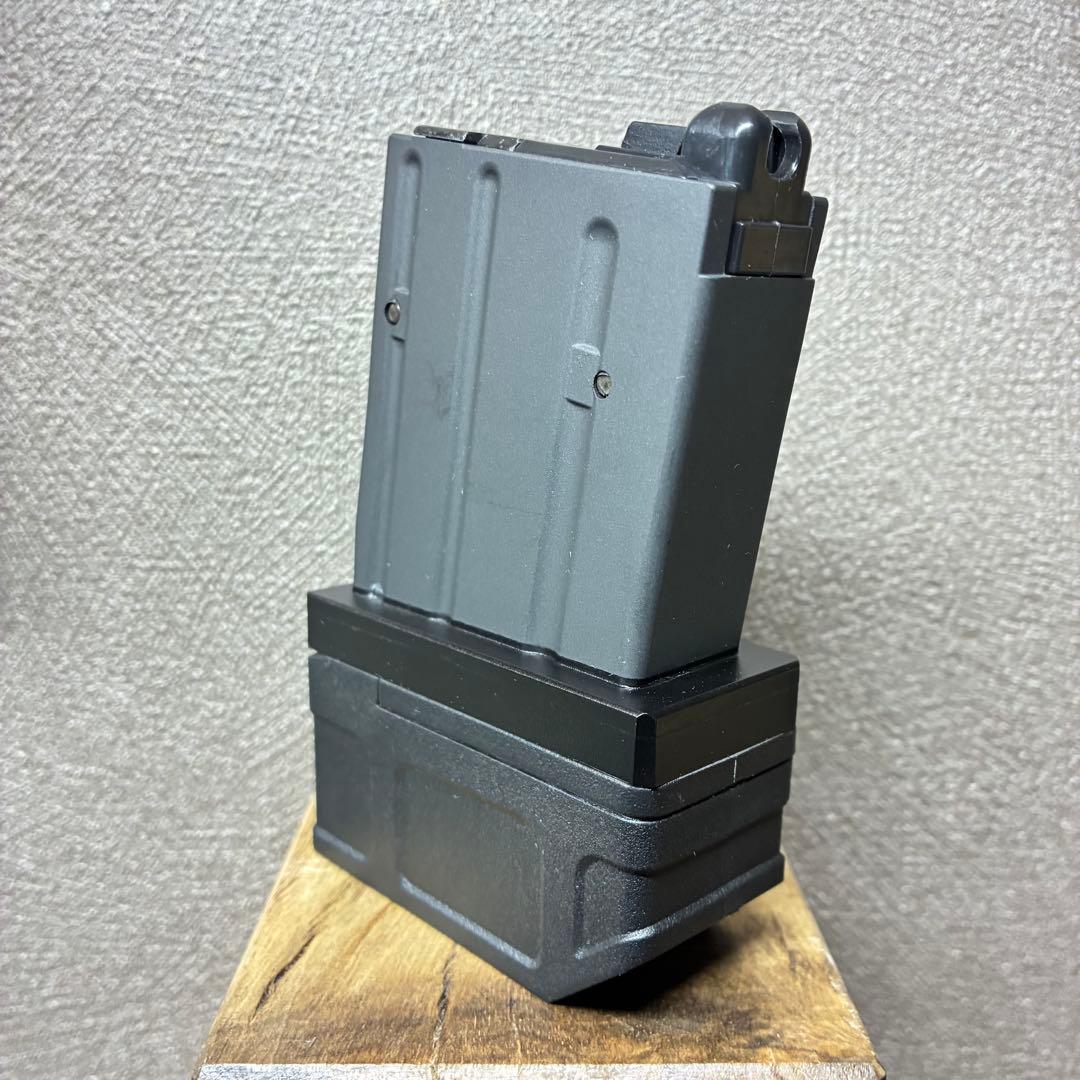 R8-05 東京マルイ GBB M4 マガジンアダプター 外部ソース仕様