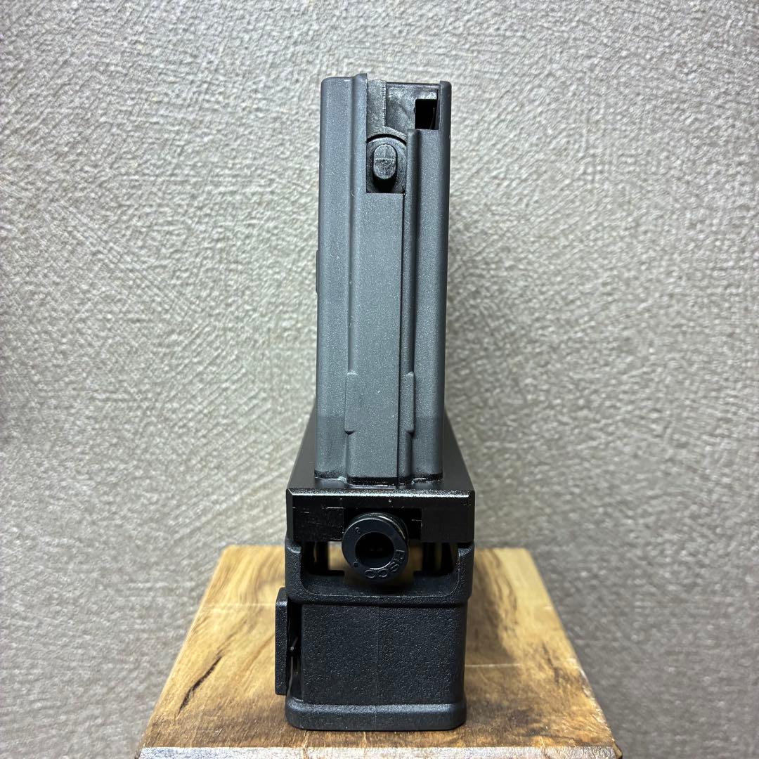 R8-05 東京マルイ GBB M4 マガジンアダプター 外部ソース仕様