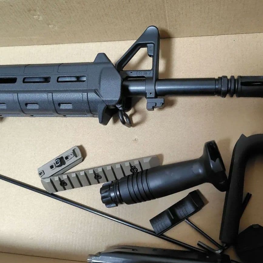 大特価　18禁電子トリガー電動ガン M4 カスタム品 マルイ互換あり