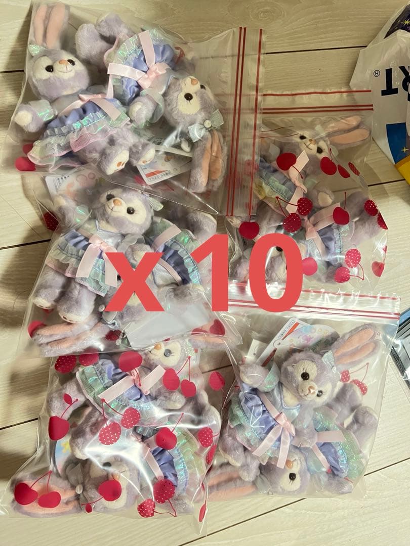 ダッフィー&フレンズ　カラフルハピネス　20周年　ステラルー　ぬいぐるみバッジ