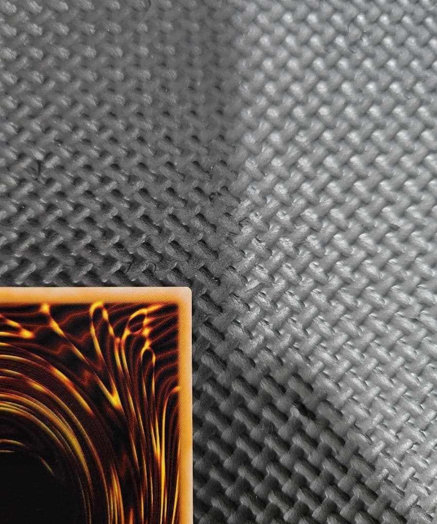 遊戯王 超美品！ サウザンド・アイズ・サクリファイス