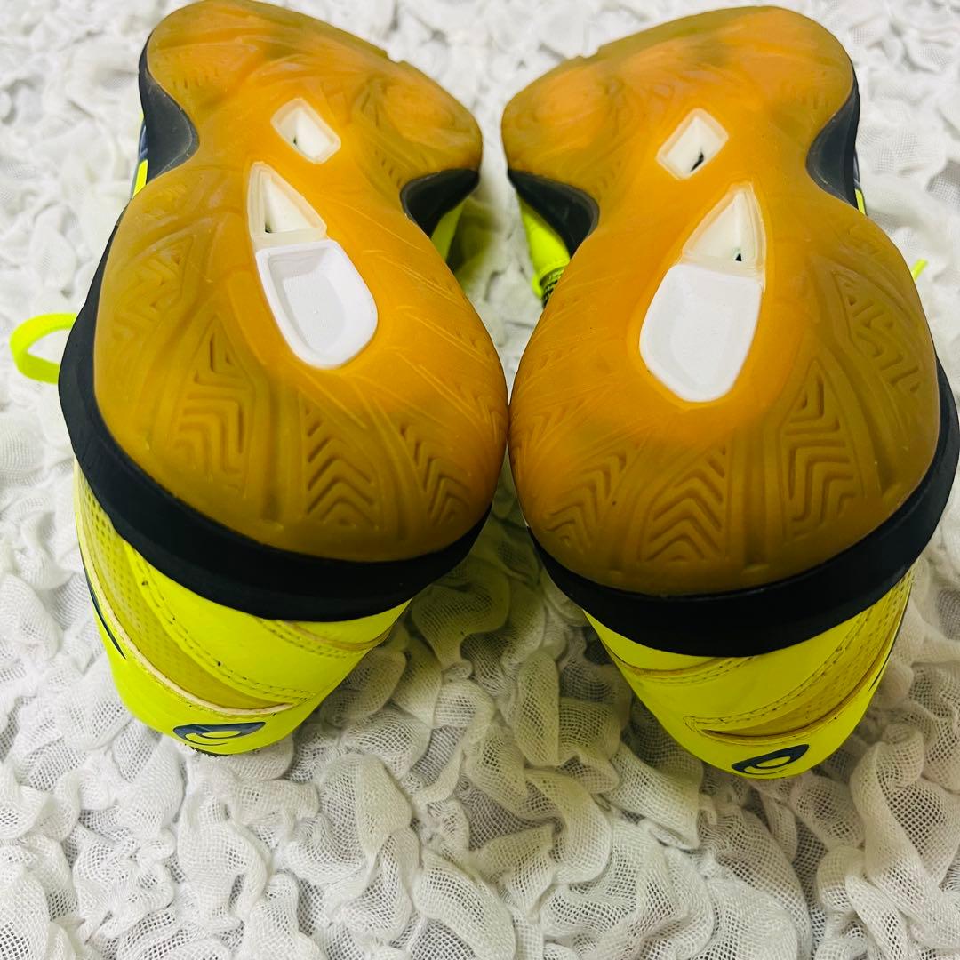 asicsアシックス デスタッキDESTAQUEフットサルシューズ6J 24.5