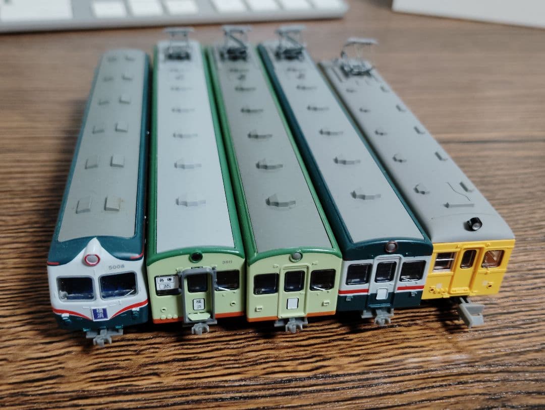 相模鉄道　先頭車　5両セット　歴代車両　モニ2000 相鉄　鉄コレ