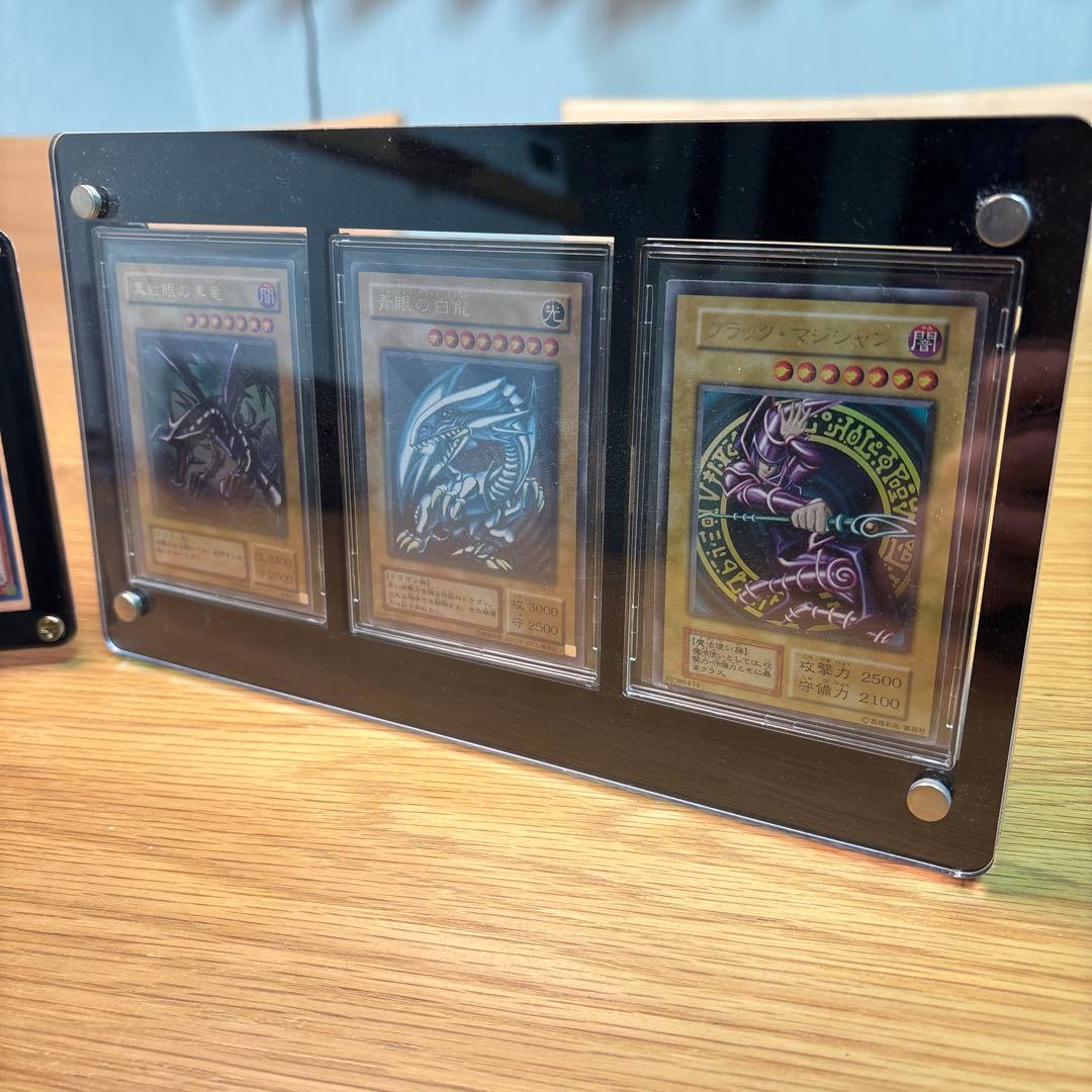 遊戯王カードセット フレーム付　ブルーアイズ　ブラックマジシャンなど
