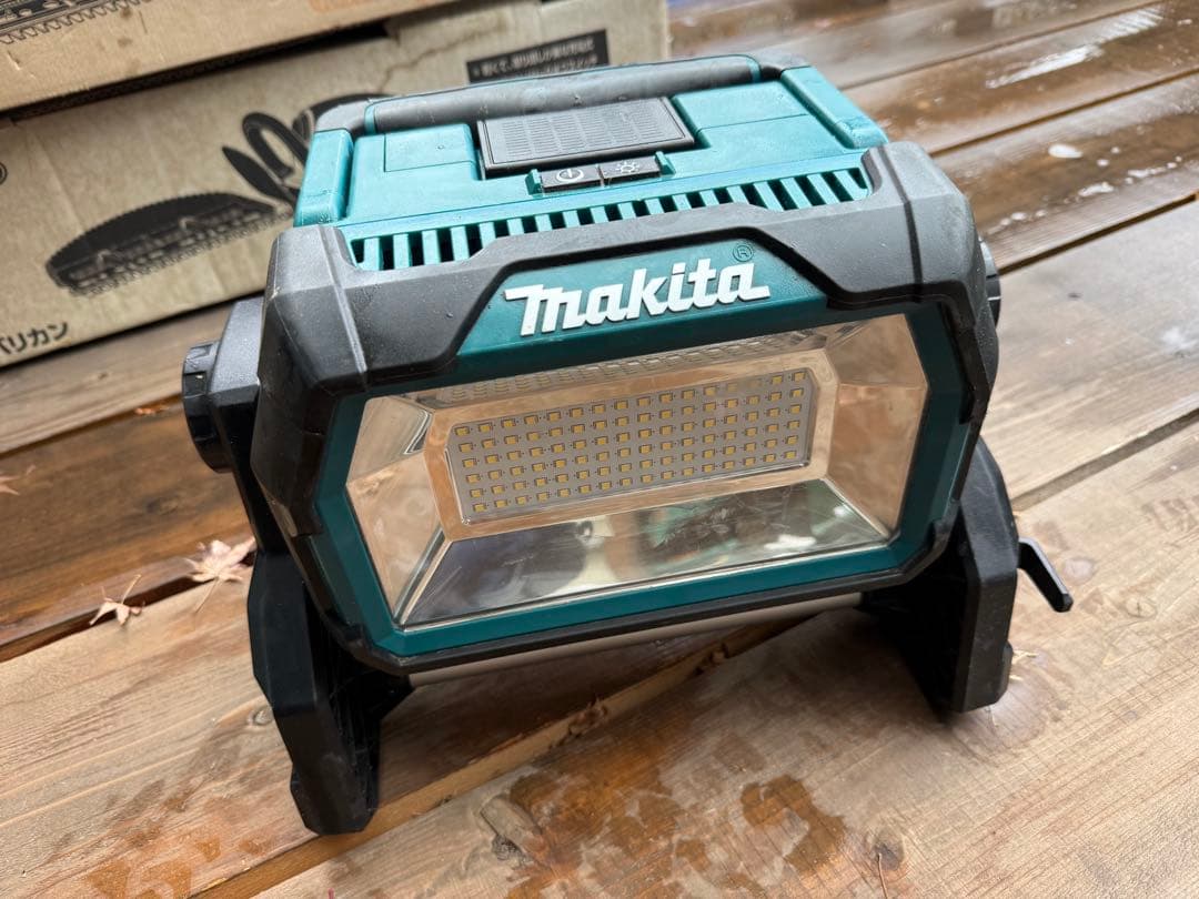 Makita LEDライト ML809