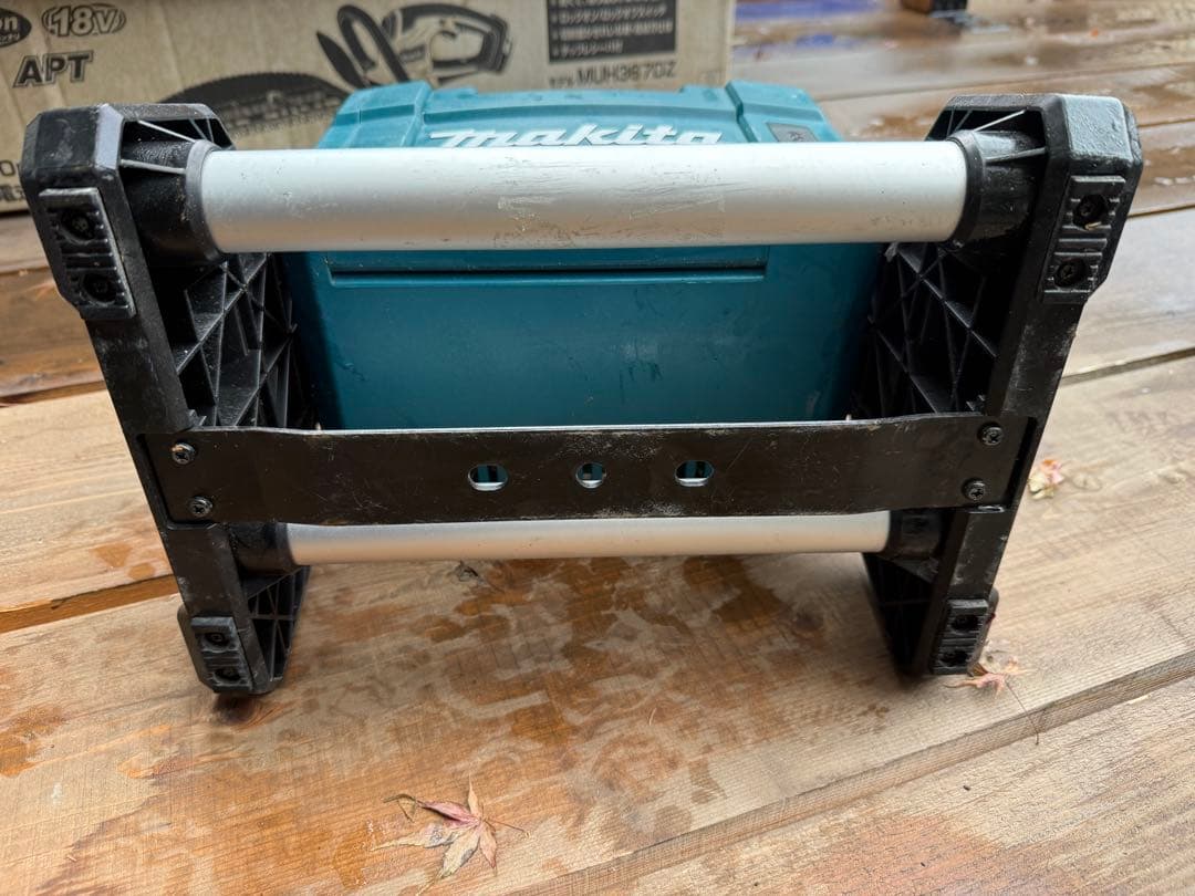 Makita LEDライト ML809