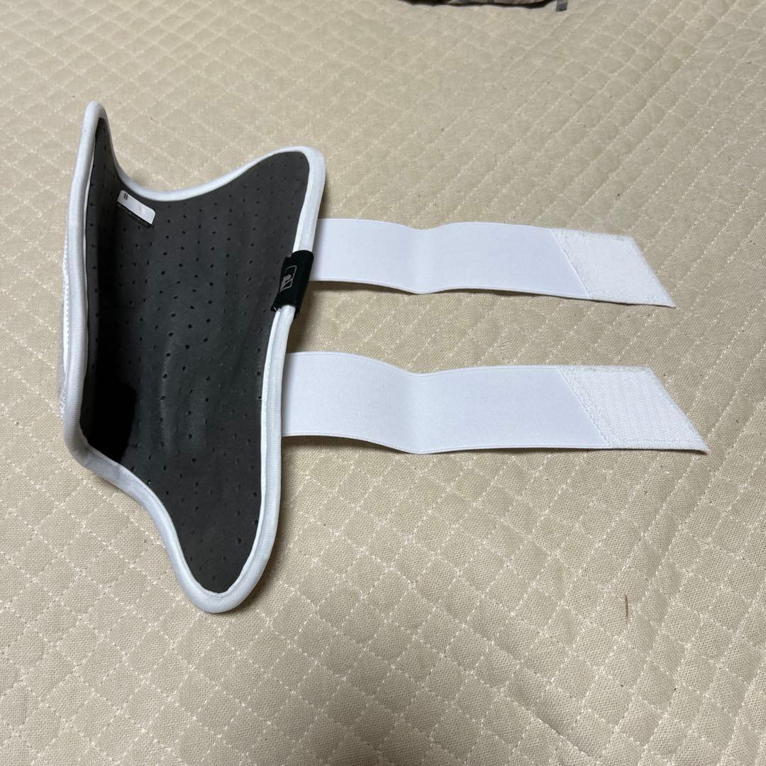 エボシールドフットガード