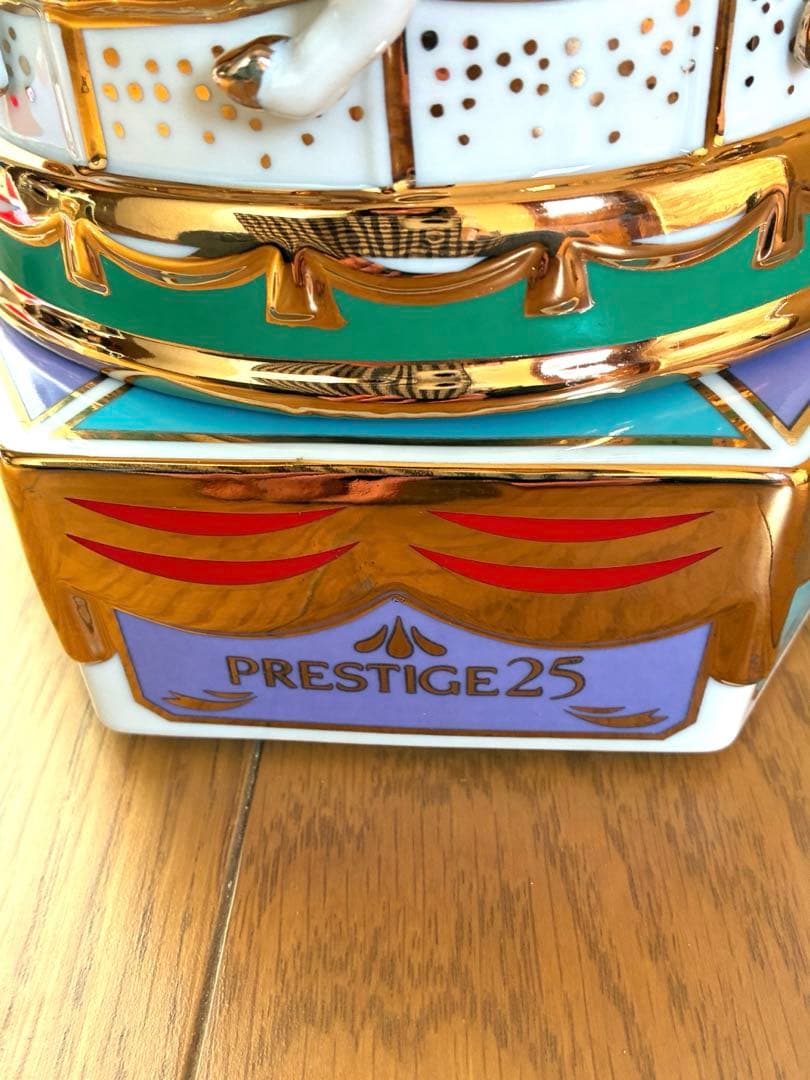 サントリー プレステージ25メリーゴーランド 陶器ボトルのみ オルゴール付き