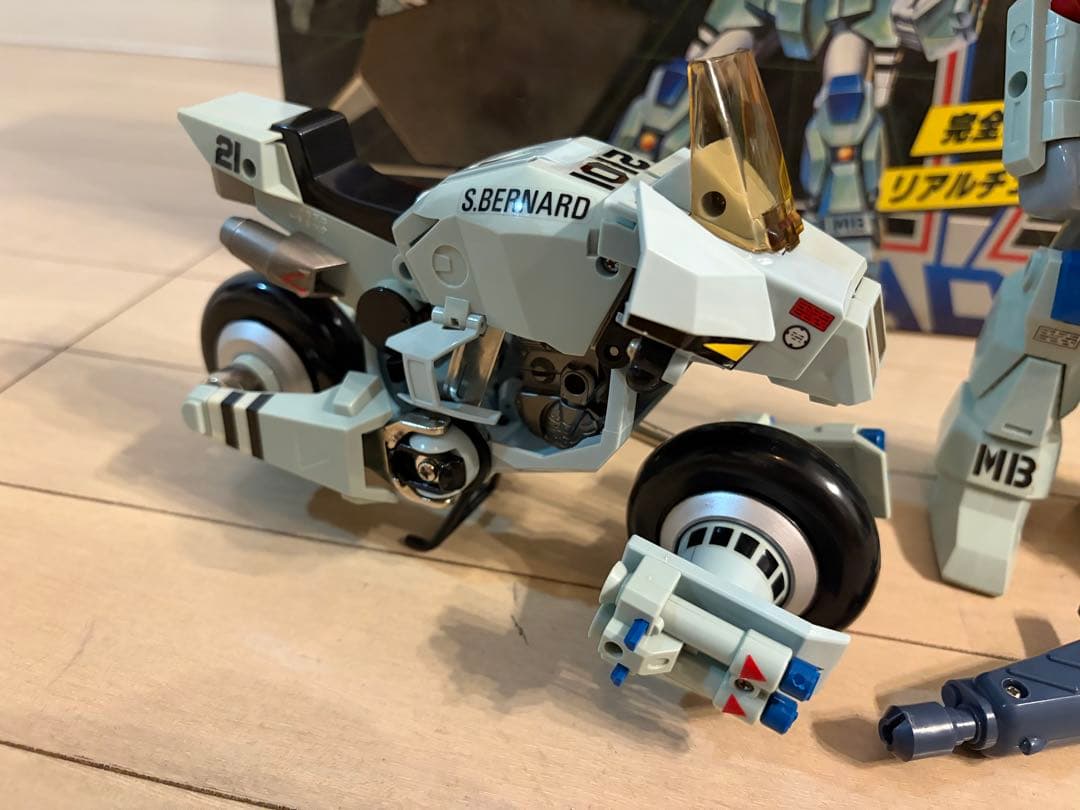 モスピーダ VR-052F 変形ロボット