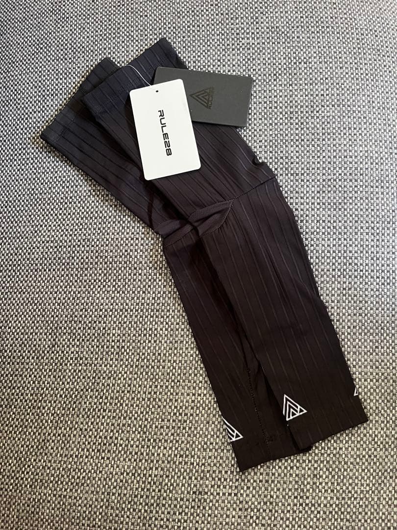 新品・未使用　RULE28 Aero Sleeves 3.0 ブラック