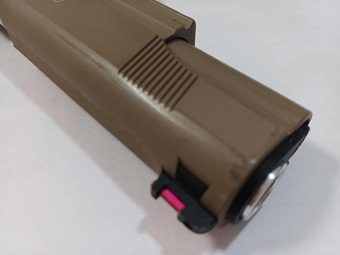 ゲ*き様 carbon8 M45 DOC co2ガスガン