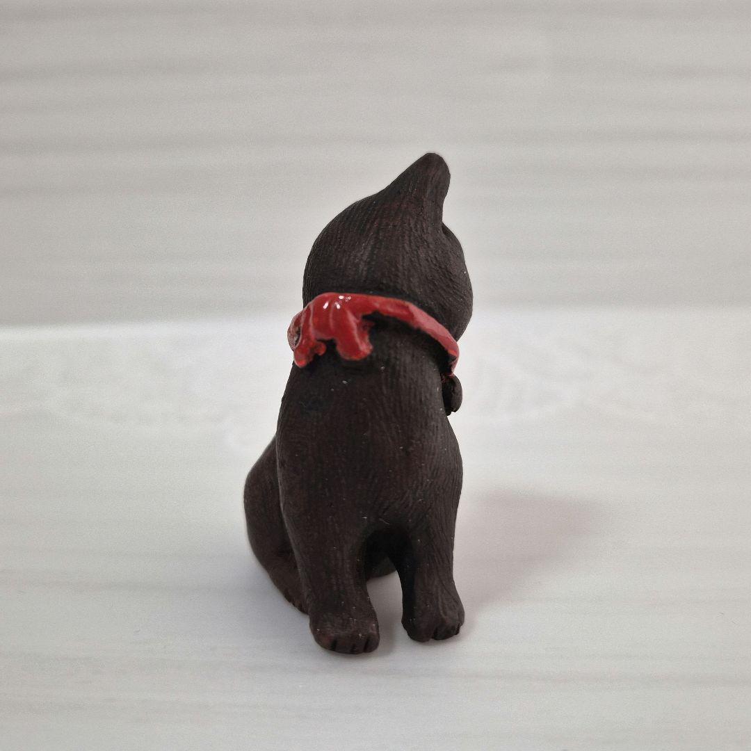 は*り様 駿河山正作　赤い首輪のネコ