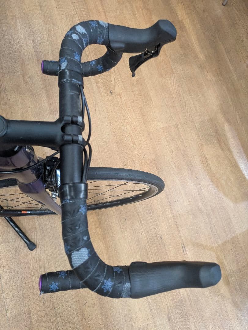 TREK　Shimano 105 アルミロードバイク パープル