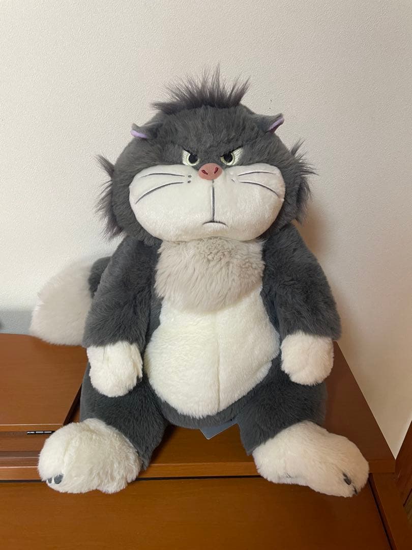 ルシファー ディズニーストア ぬいぐるみ
