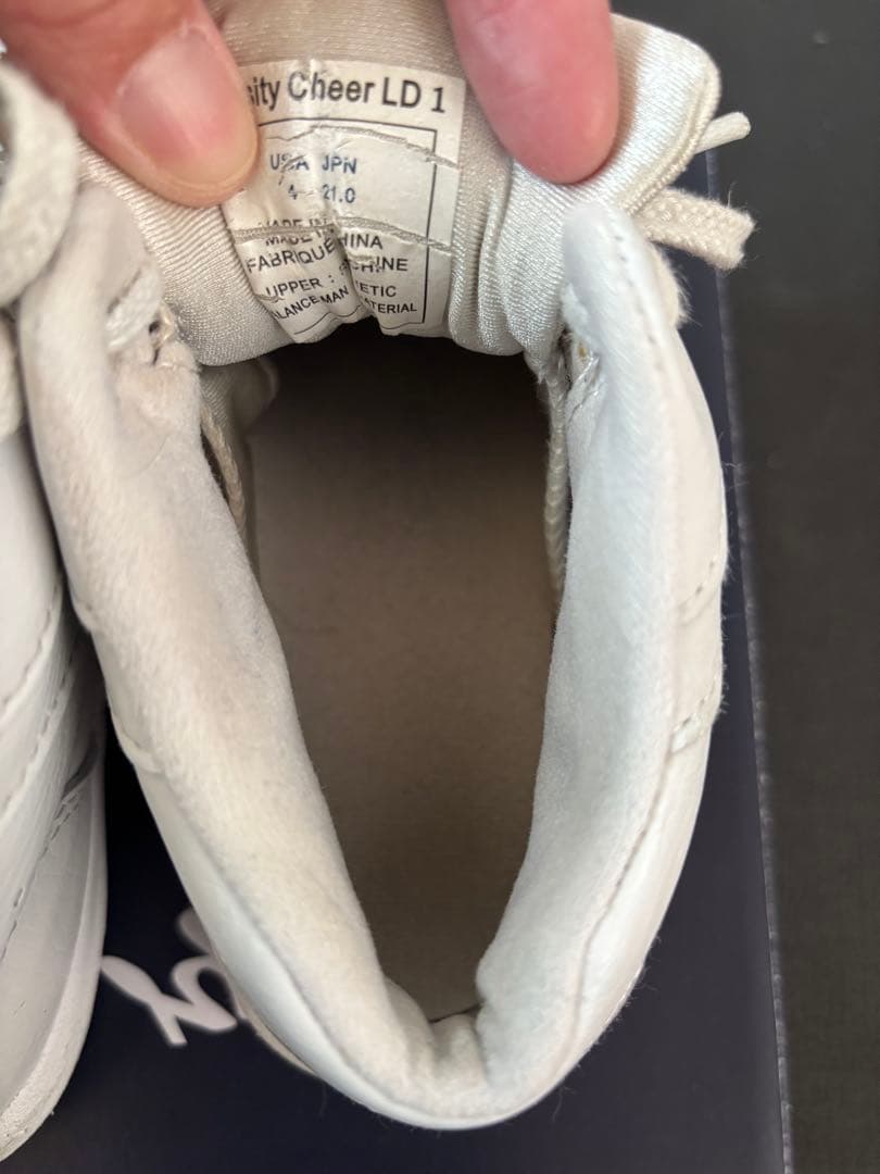 【‼️値下げ‼️】チアシューズ　varsity 21.0cm