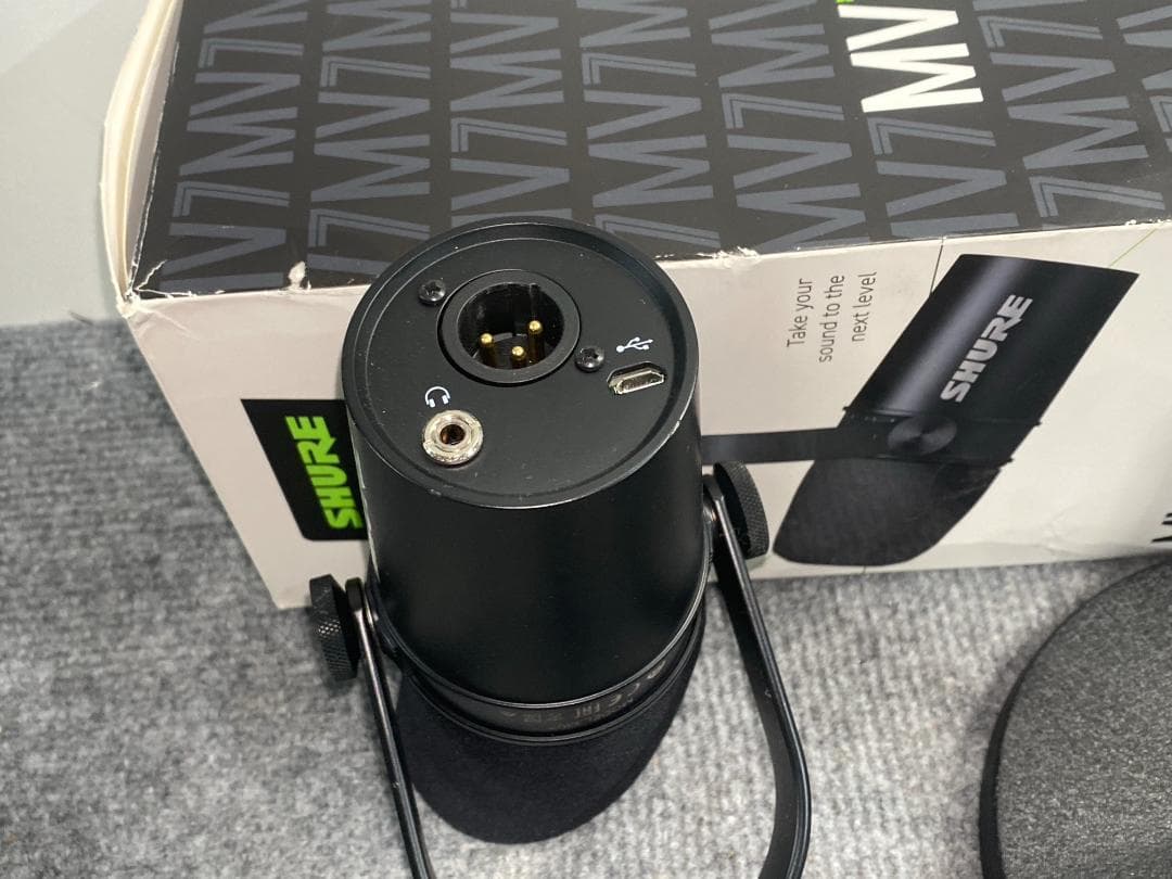 SHURE MV7 PODCAST マイク
