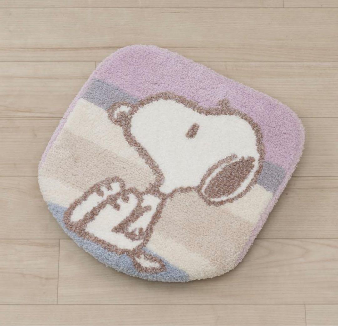 11日迄大特価　ピンク色　PEANUTS スヌーピー トイレマットセット　新品